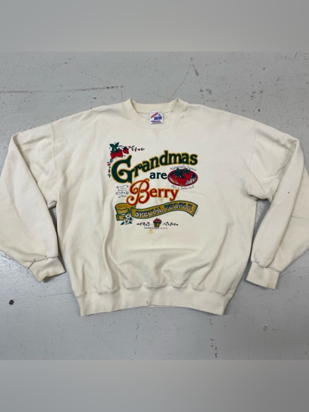 Vintage Cottage Core Grandmas Are Berry Special People Sweatshirt 80s 90s